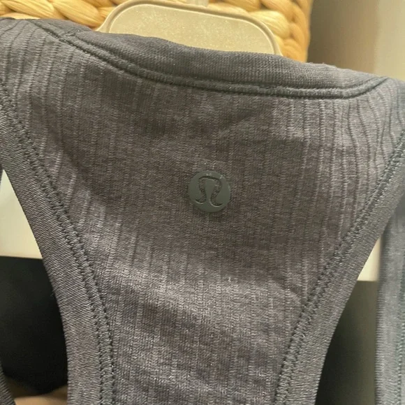 🍋LULULEMON Ribbed‎ Tank Top - Picture 3 of 5